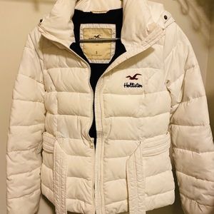 White color puffer